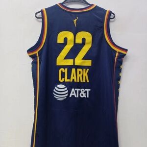 Caitlyn Clark Kids Youth medium 10/12 Navy Blue Basketball Jersey